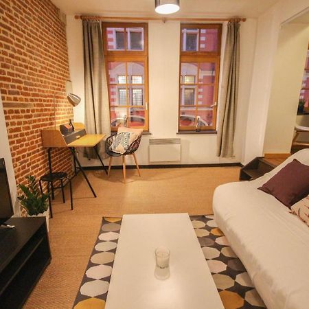 Apartment In A Typical Lille Street Exterior photo